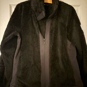 The North Face Women's Black Fleece Jacket